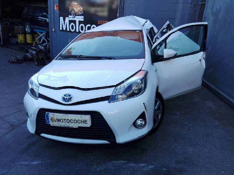 TOYOTA Yaris 3 generation (2010-2019) Інші частини інтер'єру 812600D070 18517100