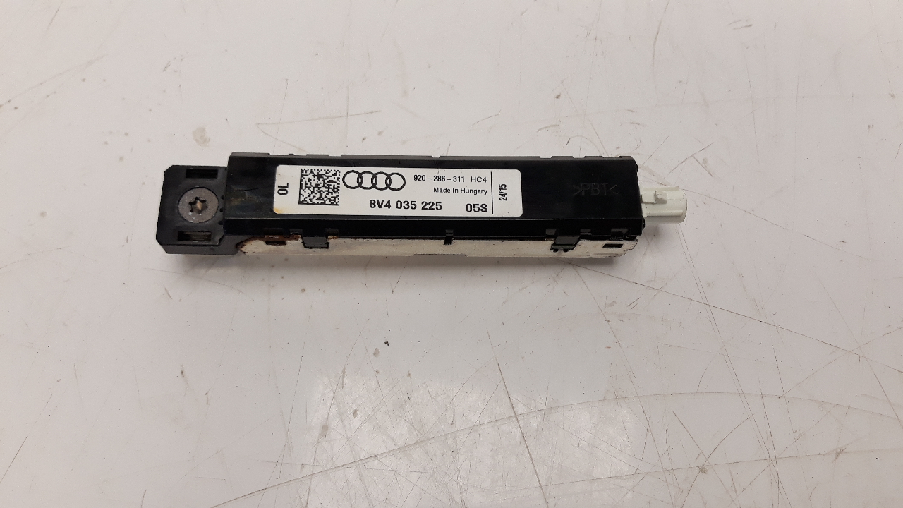 AUDI A3 8V (2012-2020) Other Control Units 8V4035225 22815186