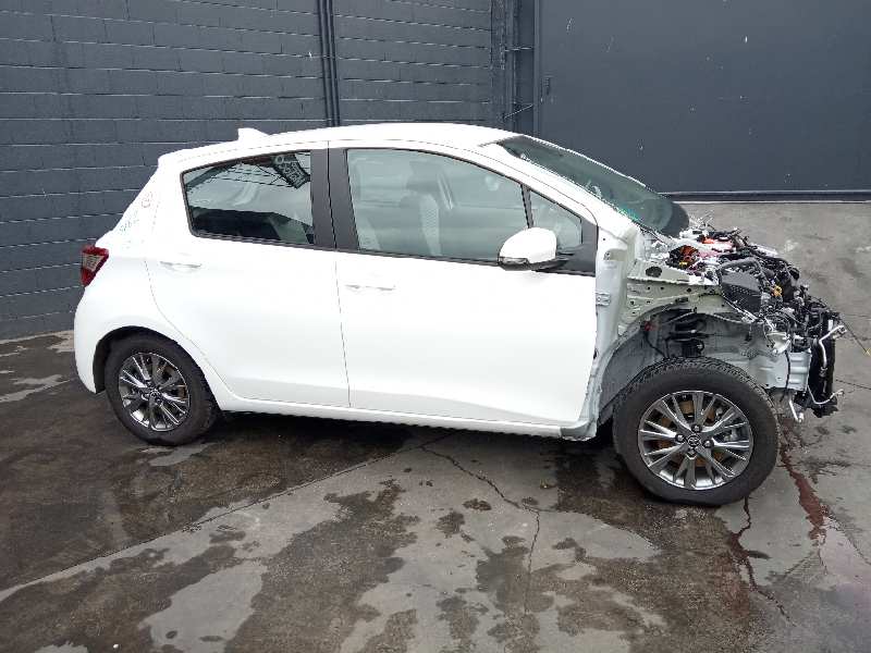 TOYOTA Yaris 3 generation (2010-2019) Решетка воздухозаборника салона 5556862280 24021509