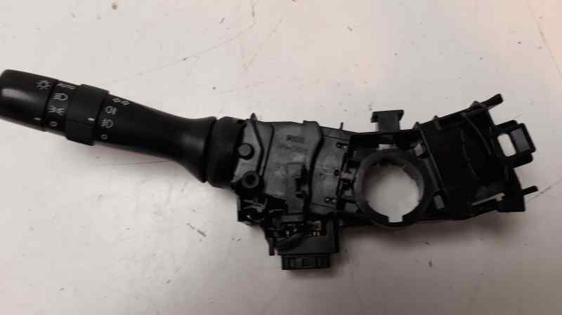 TOYOTA RAV4 2 generation (XA20) (2000-2006) поворота переключение  17F534 18543304