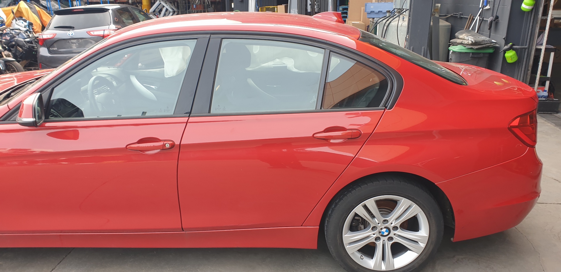 BMW 3 Series F30/F31 (2011-2020) Galinės kairės durys 41007298513 23978251