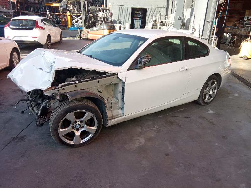 BMW 3 Series E90/E91/E92/E93 (2004-2013) Полка багажника задняя 5147547030 18626965