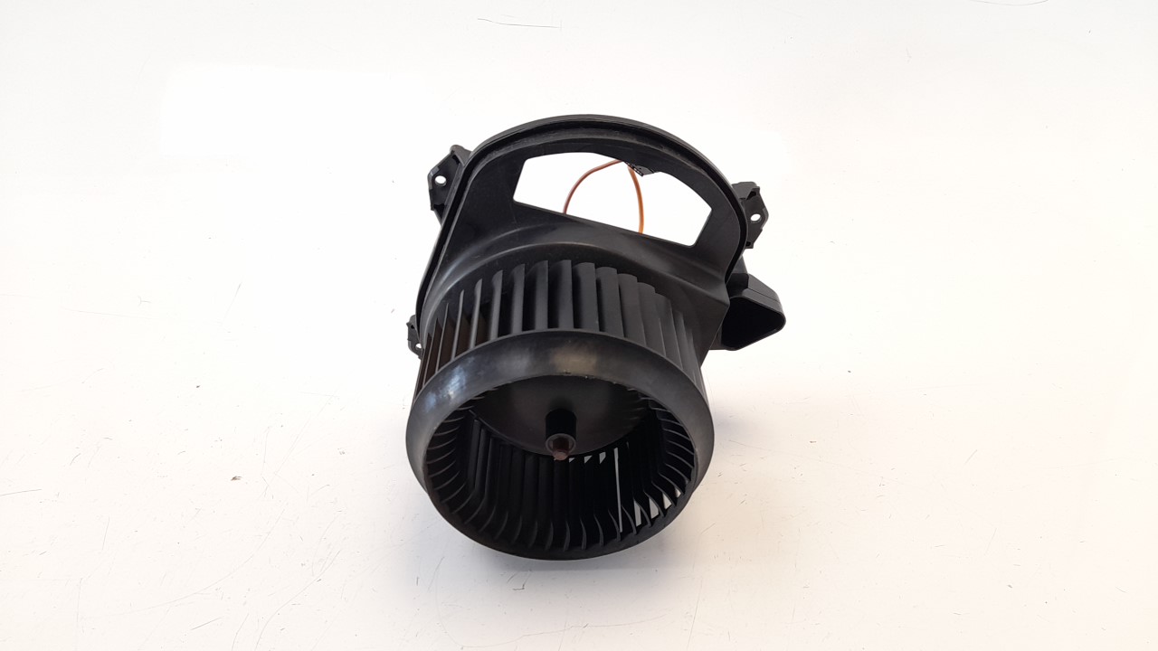 MERCEDES-BENZ A-Class W176 (2012-2018) Ventilateur de chauffage A2469061601 18644310