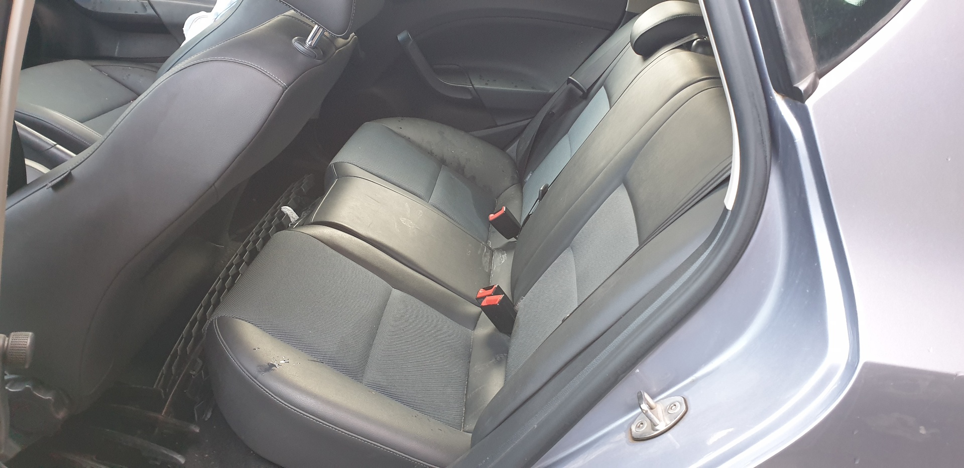 SEAT Ibiza 4 generation (2008-2017) Rankinio stabdžio rankena 6R0711303H 23973358