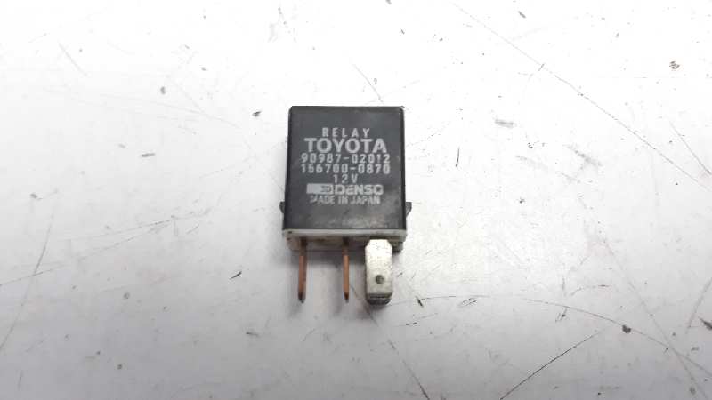 TOYOTA Corolla E120 (2000-2008) Relais 9098702012 18561558