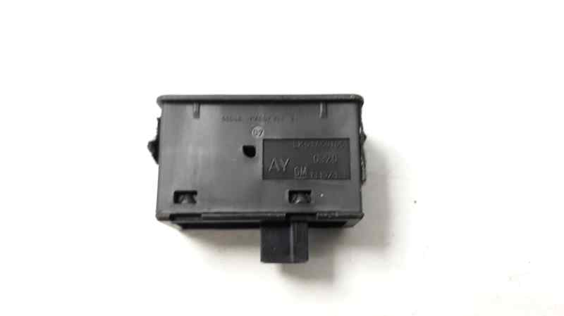 OPEL Astra J (2009-2020) Comutator de control geam ușă  dreapta spate 13197131 18702336