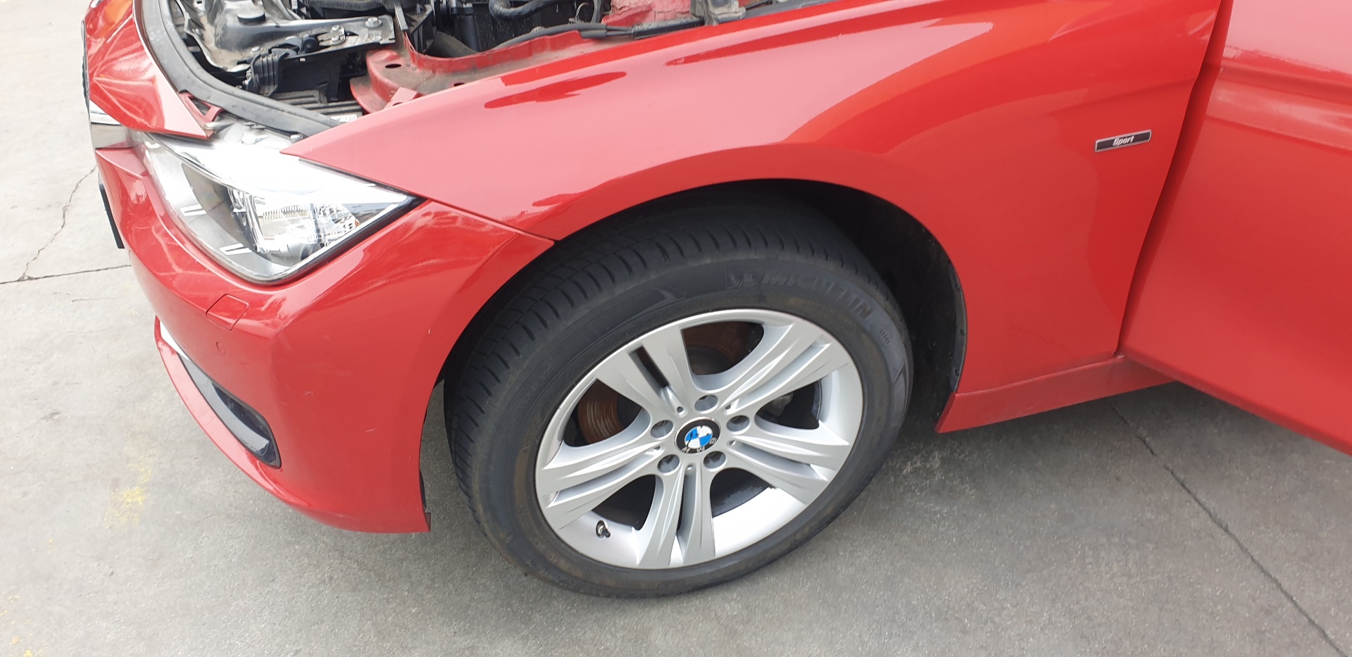 BMW 3 Series F30/F31 (2011-2020) Front Left Wheel Hub 31216792287 23978187