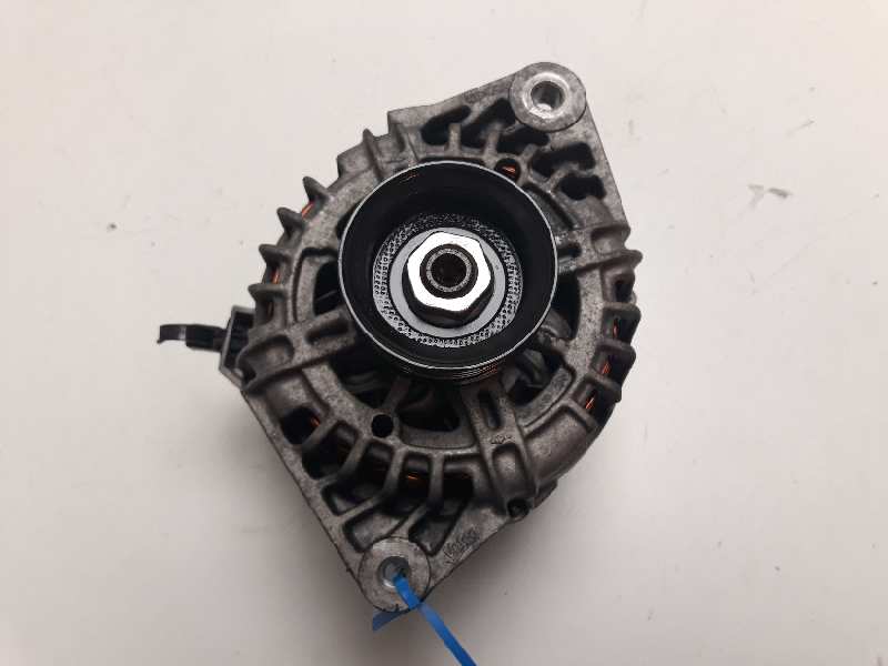 KIA Sportage 3 generation (2010-2015) Alternator 373002B600 18501620