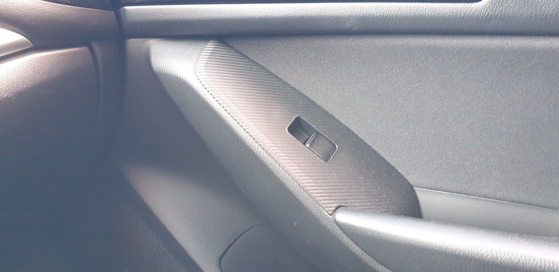 MAZDA 3 BM (2013-2019) Кнопка стеклоподъемника передней правой двери KD3566370 23852117