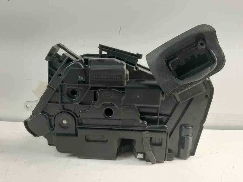 SEAT Toledo 3 generation (2004-2010) Front Right Door Lock 5K1837016E 18629529