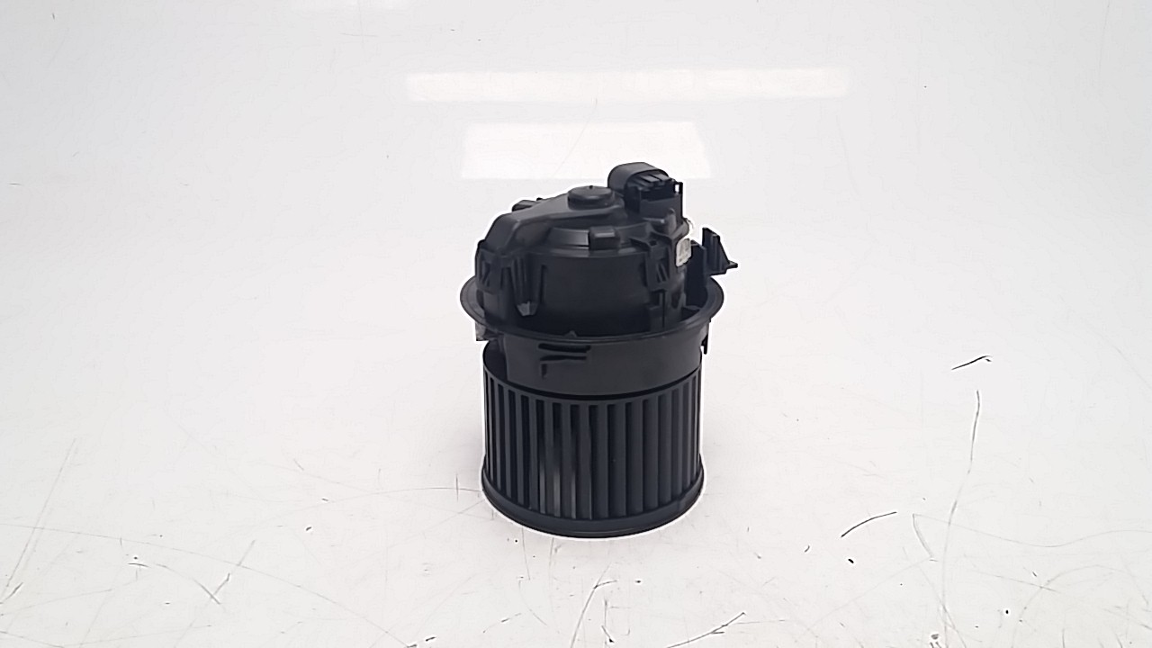 PEUGEOT 208 Peugeot 208 (2012-2015) Motor încălzitor interior T1013140A 22818496