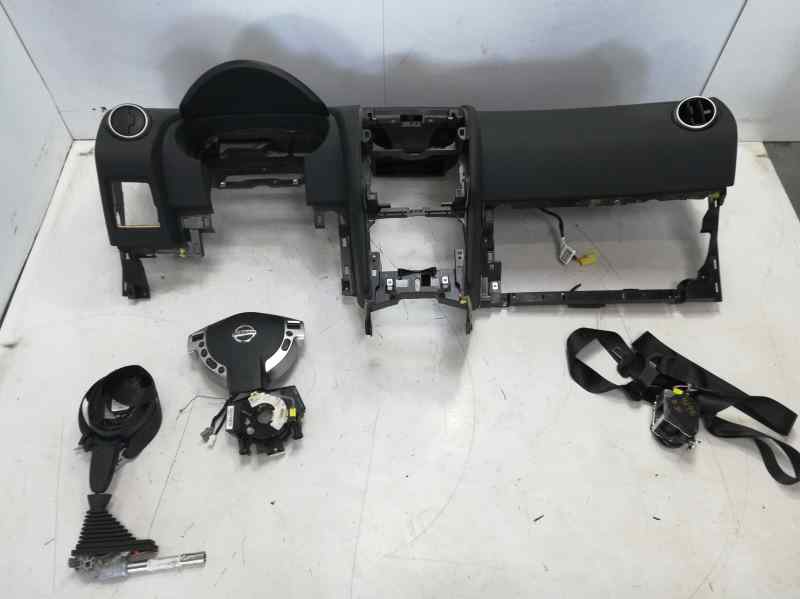 NISSAN Qashqai 1 generation (2007-2014) kita_detale 68030JD90A 18629532