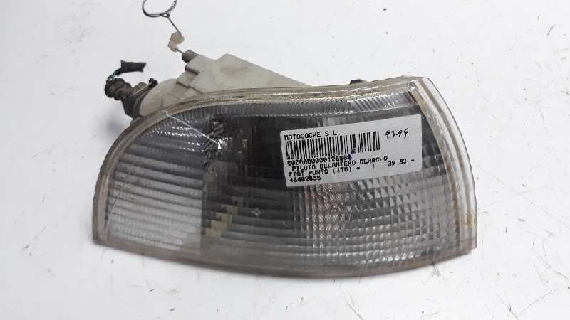 FIAT Punto 1 generation (1993-1999) Front Right Fender Turn Signal 46402655 18419360