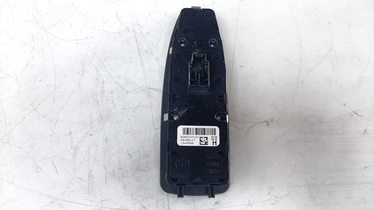 BMW 4 Series F32/F33/F36 (2013-2020) Front Left Door Window Switch 936210701 25108234