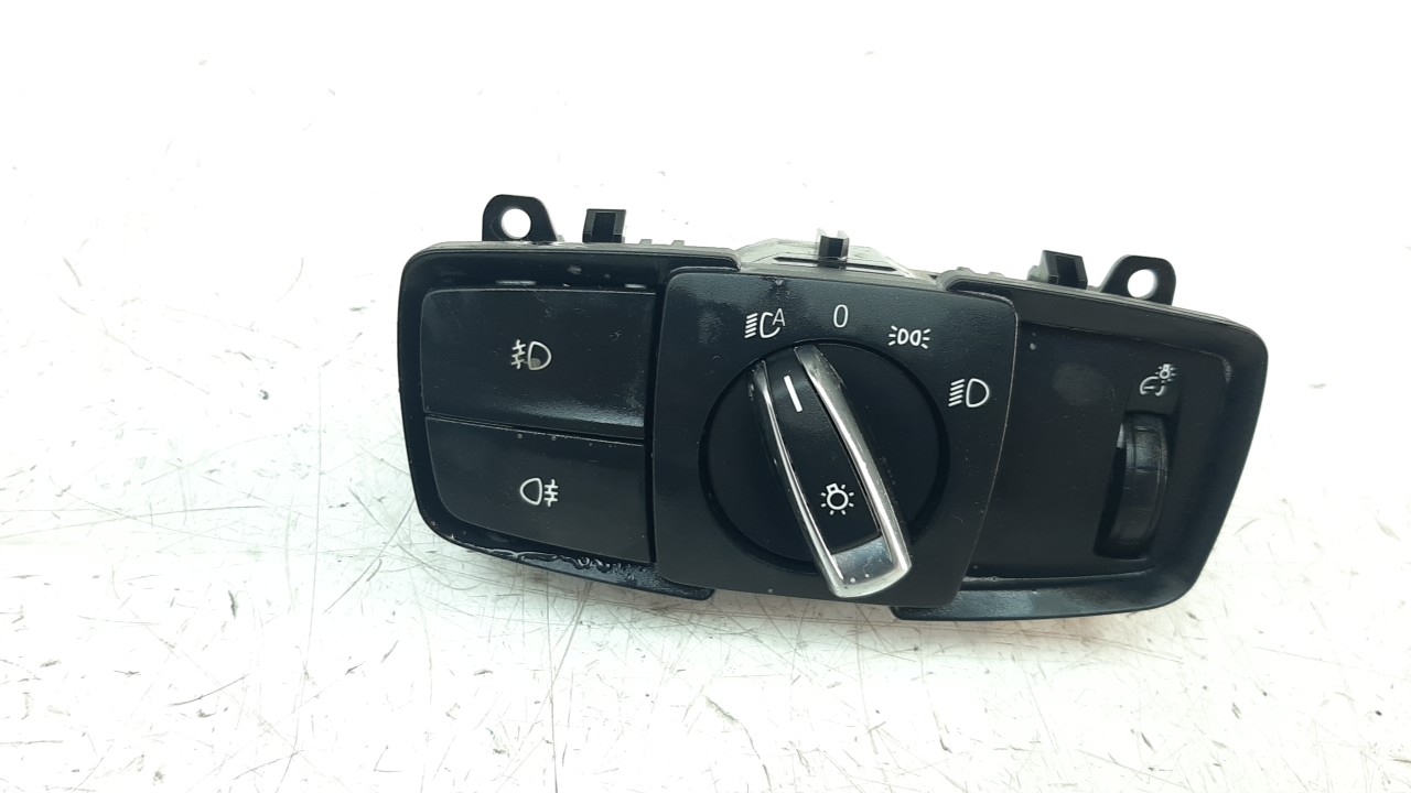 BMW 1 Series F20/F21 (2011-2020) Headlight Switch Control Unit 939394703 23978078