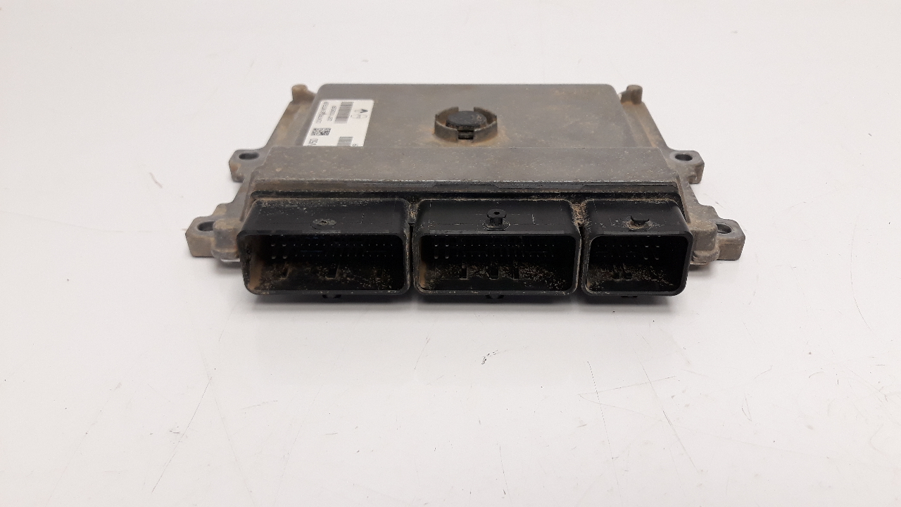 RENAULT Clio 3 generation (2005-2012) Engine Control Unit ECU 237103352R 22739966