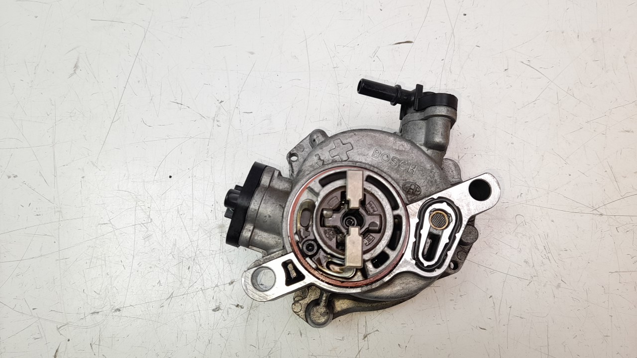 VOLVO V40 2 generation (2012-2020) Vakuumpump 9804021880 27226974