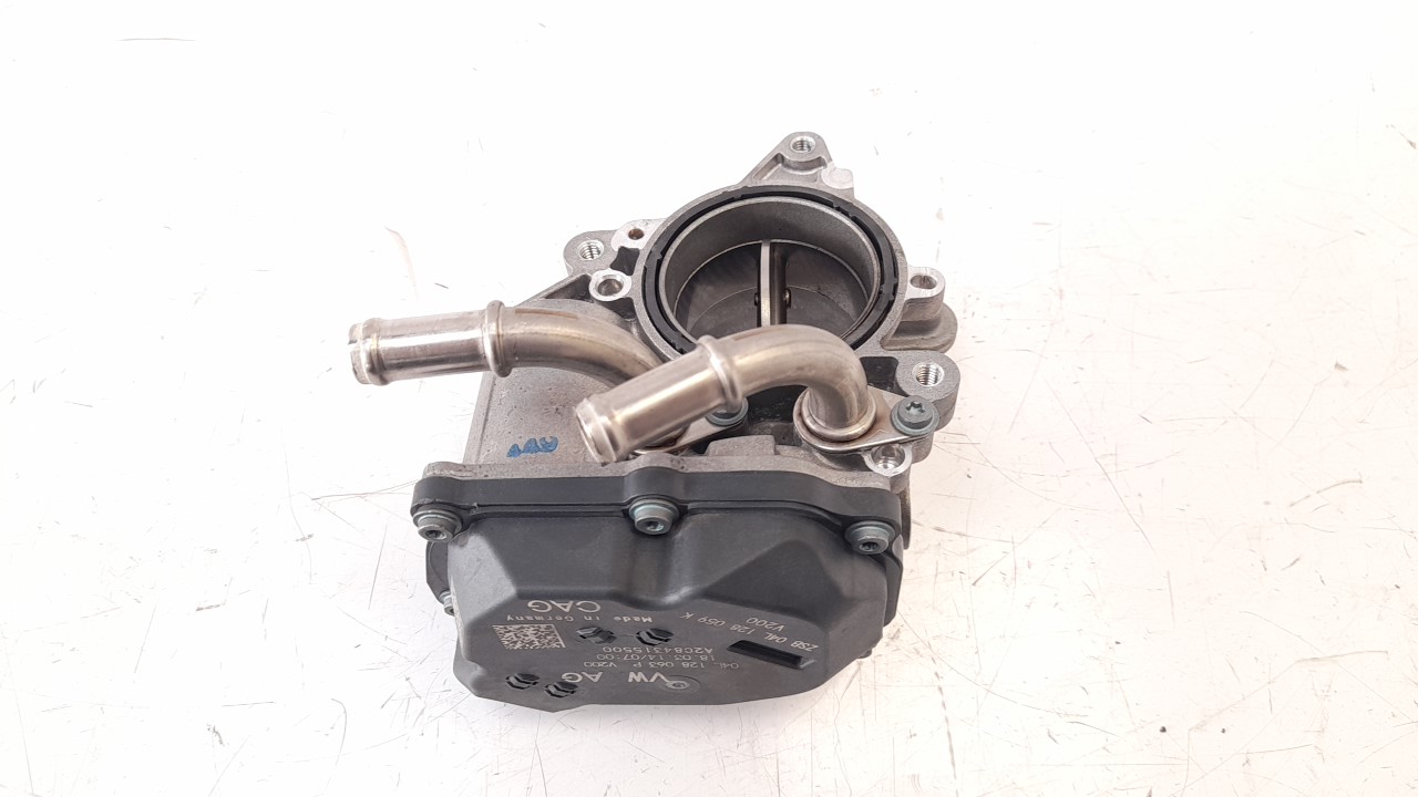 SEAT Leon 3 generation (2012-2020) Throttle Body 04L128063P 18746351