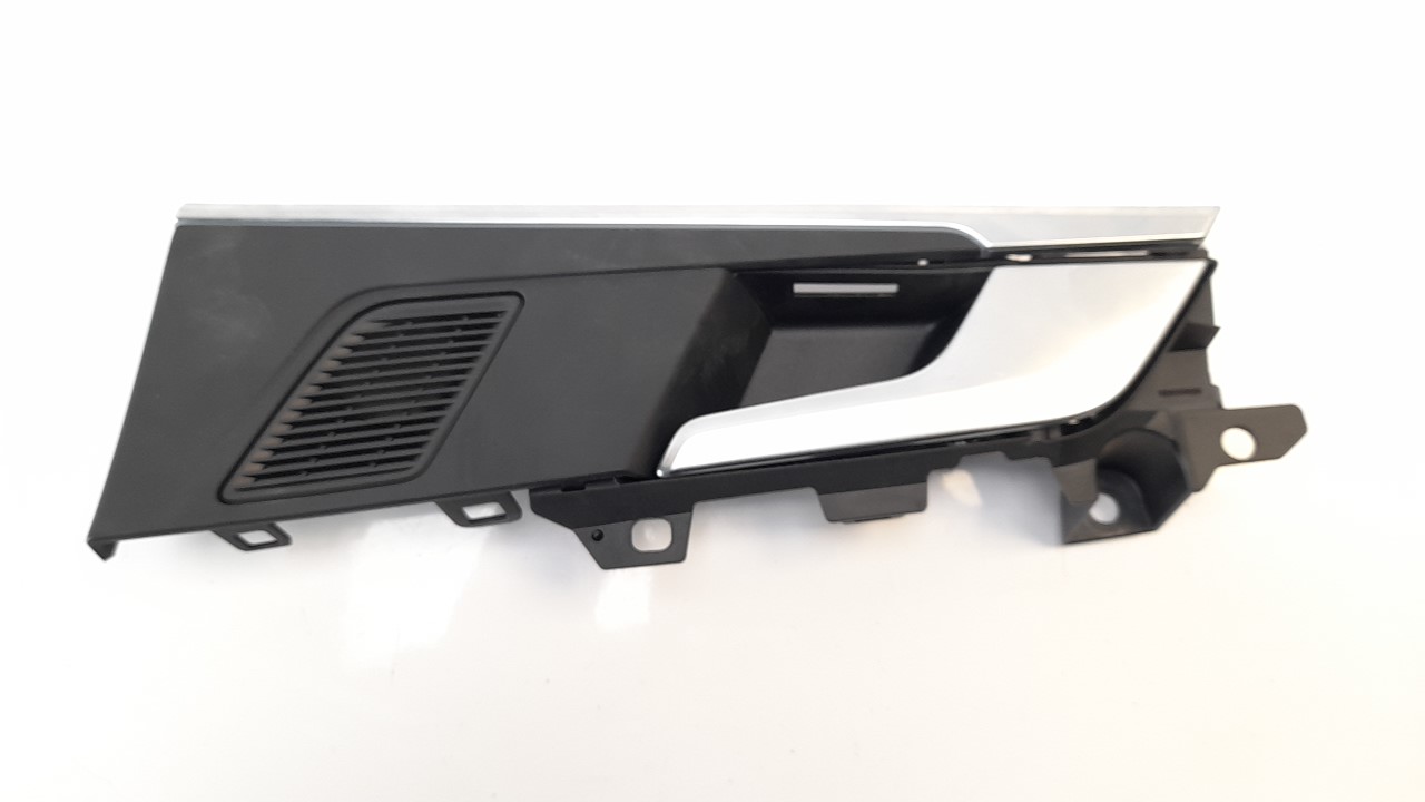 AUDI A4 B9/8W (2015-2024) Galinė dešinė vidinė atidarymo rankelėlė 8W0839020A 22810088