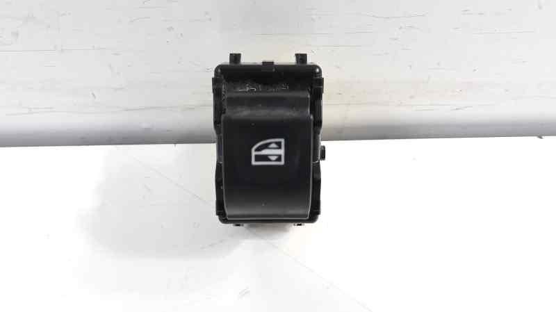 RENAULT Clio 3 generation (2005-2012) Front Right Door Window Switch 254218614R 18643079