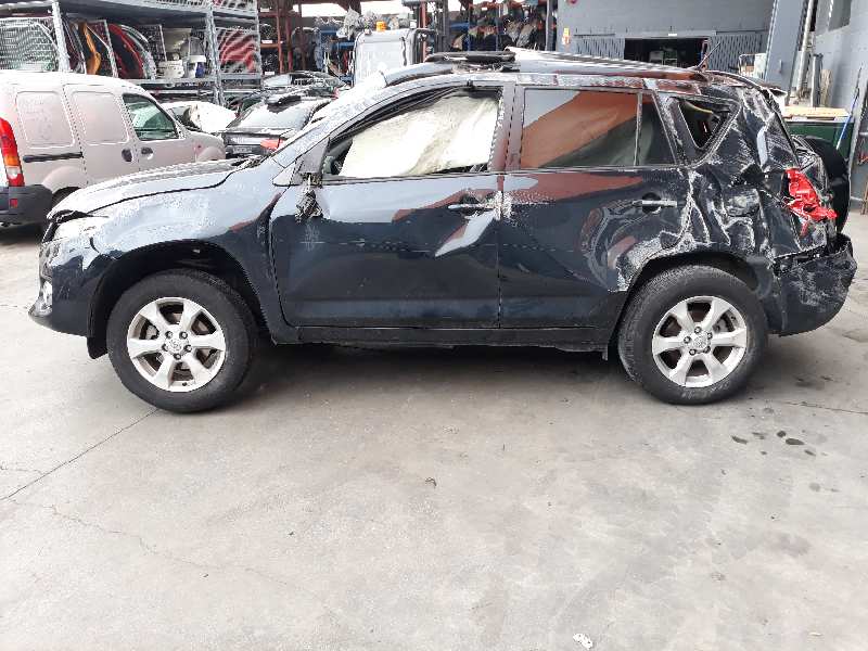 TOYOTA RAV4 2 generation (XA20) (2000-2006) Ремень безопасности передний правый J082512 18554892