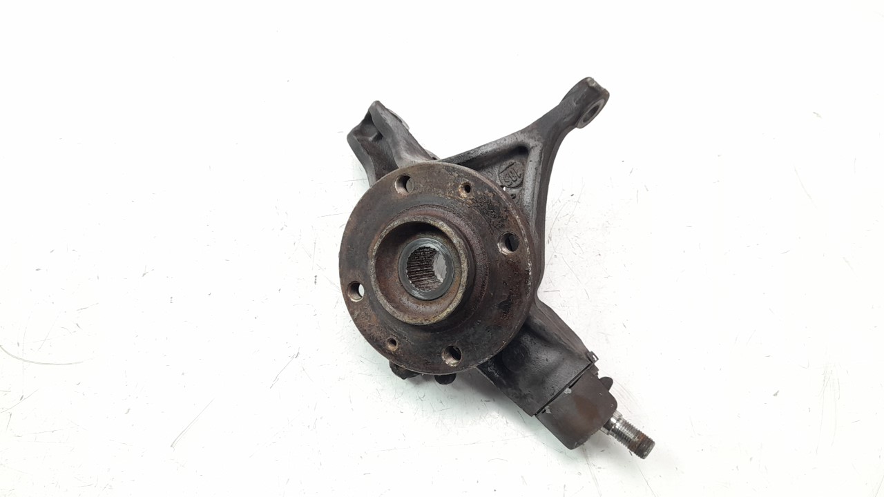 CITROËN C4 1 generation (2004-2011) Front Left Wheel Hub 364684 20608360