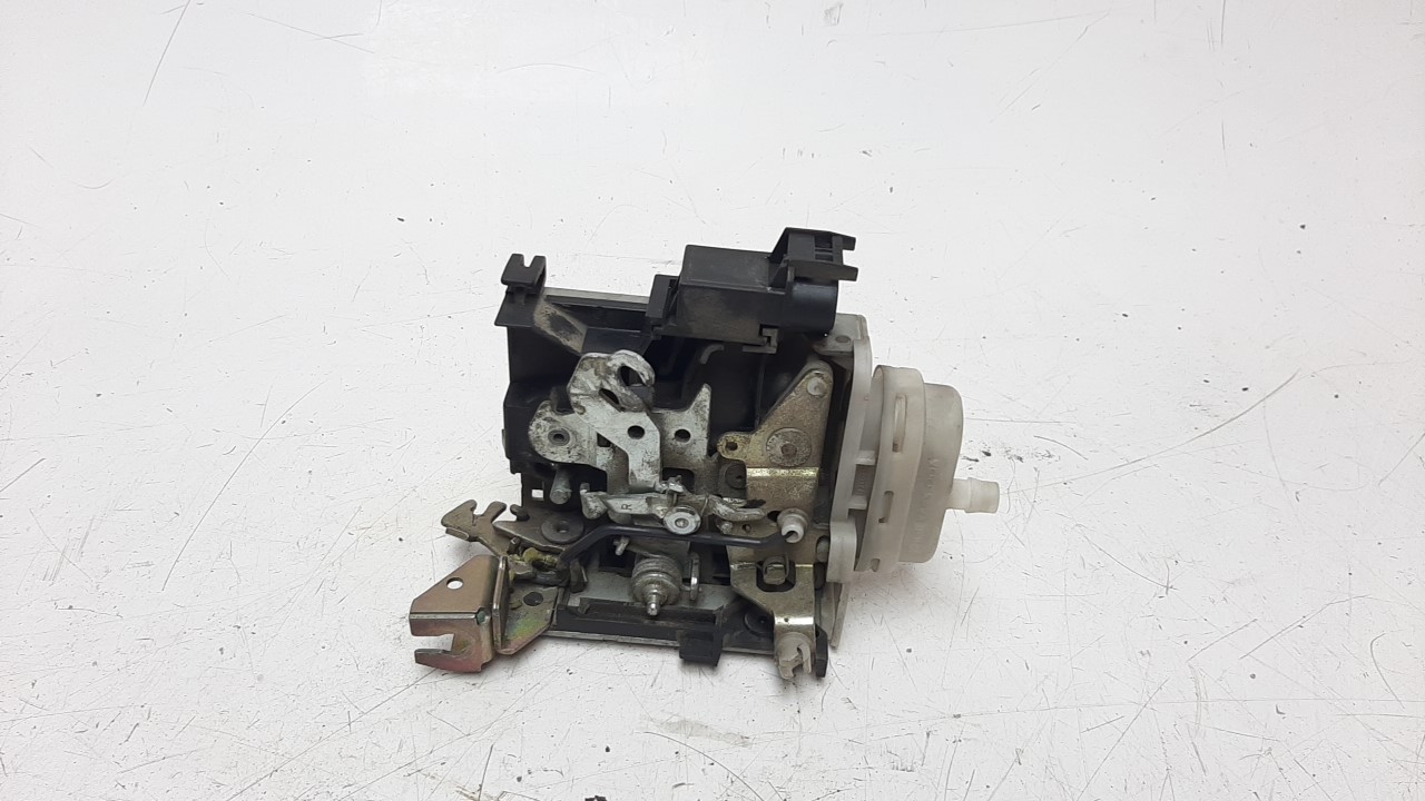 AUDI A3 8L (1996-2003) Front Right Door Lock 8L1837016C 22818902