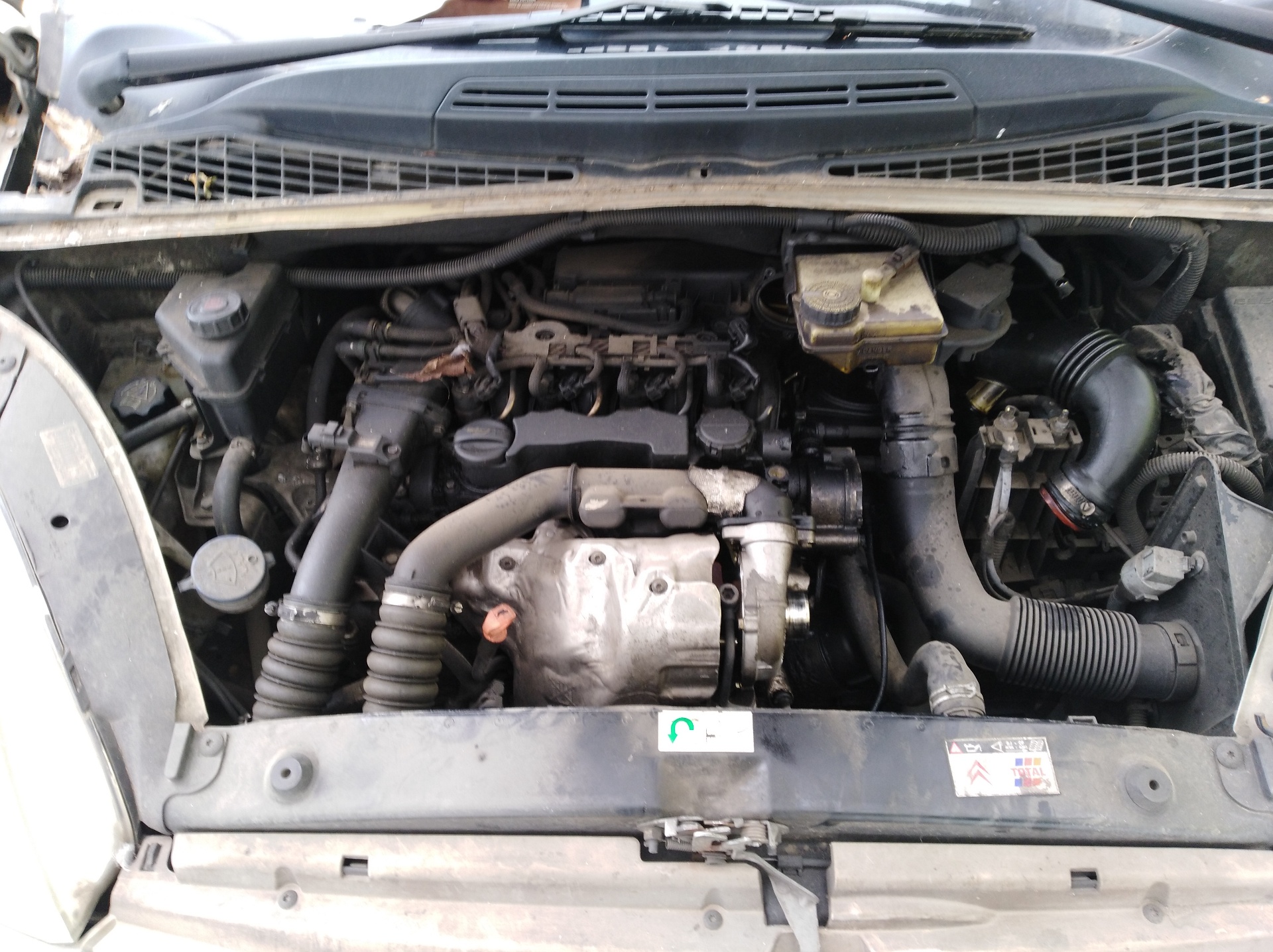 CITROËN Xsara Picasso 1 generation (1999-2010) Motor 9HY,9HY,9HY 19339806