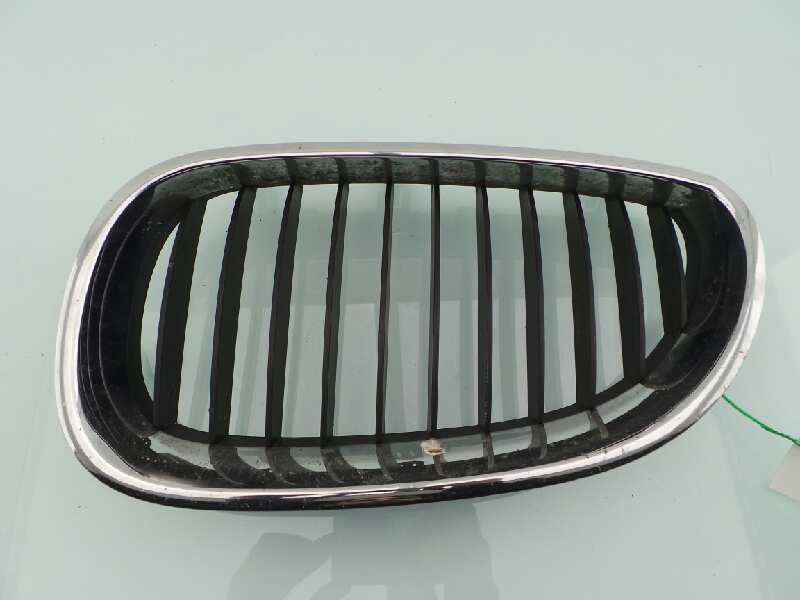 BMW 5 Series E60/E61 (2003-2010) Front Left Grill 51137027061, 51137027061 19235658