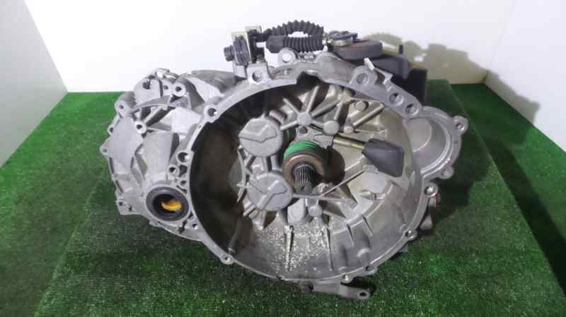 VOLVO V70 2 generation (2000-2008) Gearbox 1023746 18872724