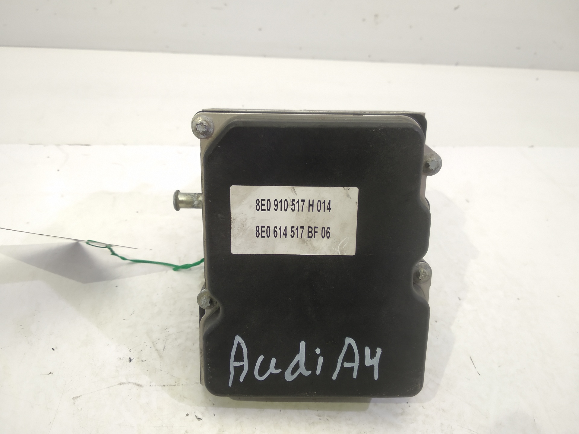 AUDI A4 B7/8E (2004-2008) ABS Pump 8E0614517BF 25304913