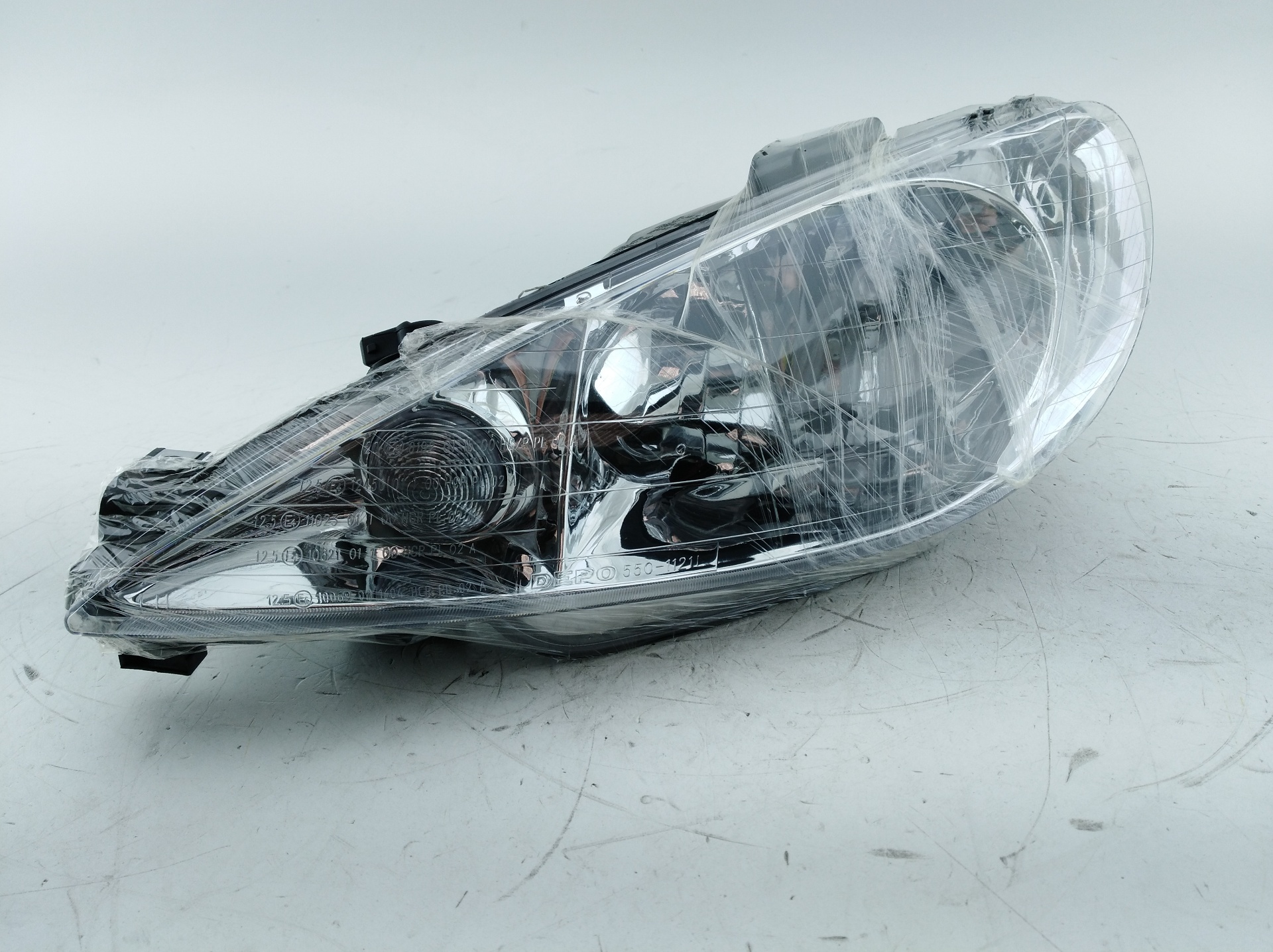 PEUGEOT 206 1 generation (1998-2009) Front Left Headlight 101.17210002 24668208