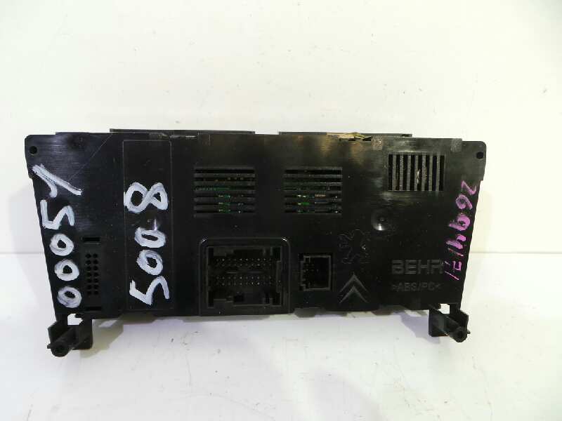 PEUGEOT 5008 1 generation (2009-2016) Climate  Control Unit 96738323XT, 96738323XT 19179928