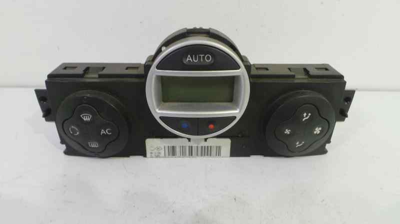 RENAULT Megane 2 generation (2002-2012) Climate  Control Unit 8200413906 19108728