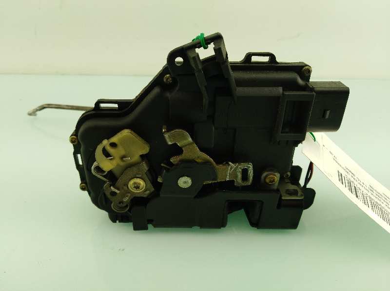 SUZUKI A4 B6/8E (2000-2005) Vasemman etuoven lukko 8E1837015B,8E1837015B 19240619