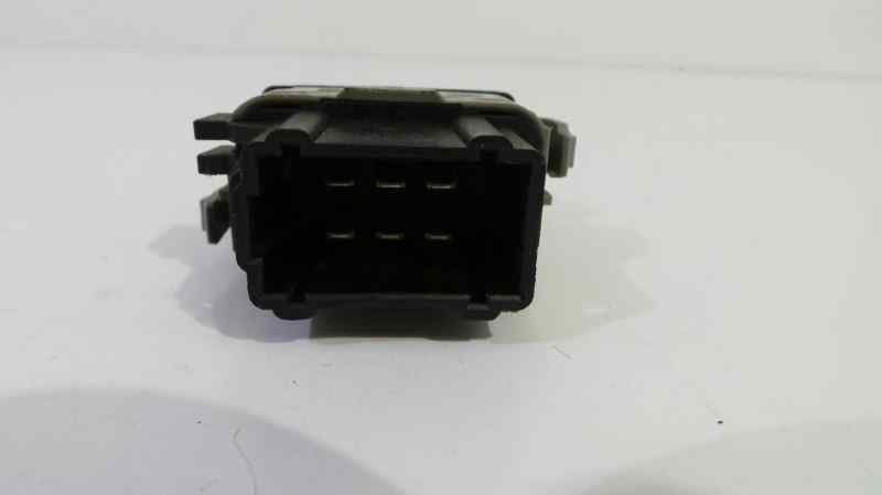 RENAULT Clio 2 generation (1998-2013) Front Right Door Window Switch 28082,28082,28082 19178156