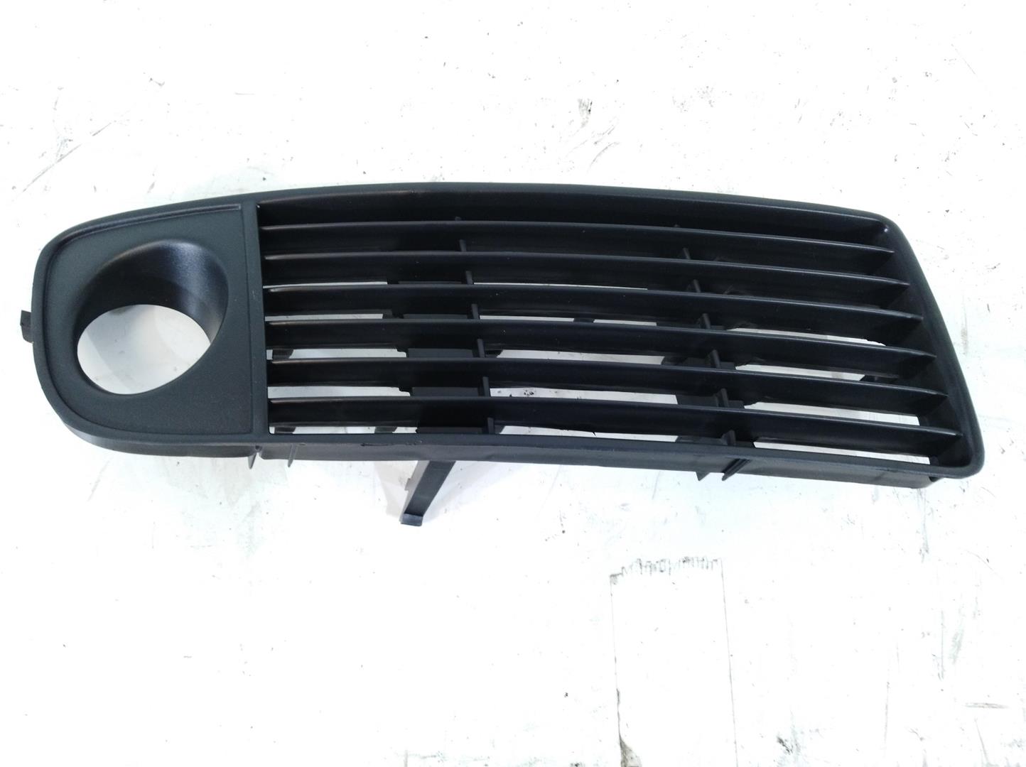 AUDI A6 C5/4B (1997-2004) Front Right Grill 107.020603, 107.020603, 107.020603 24668009