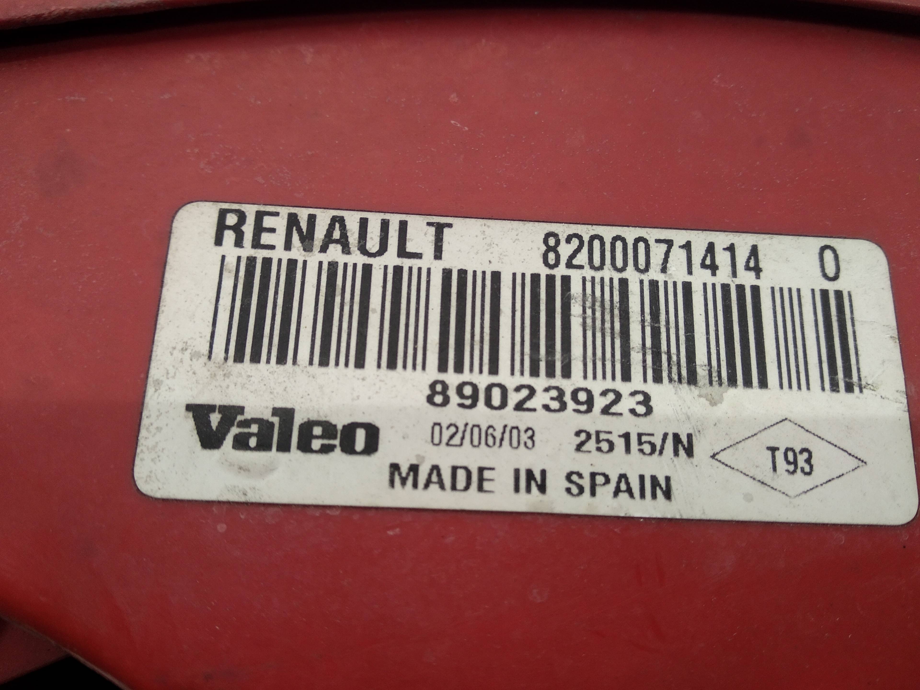 RENAULT Clio 2 generation (1998-2013) Galinis dešinys žibintas 8200071414,8200071414 19321975