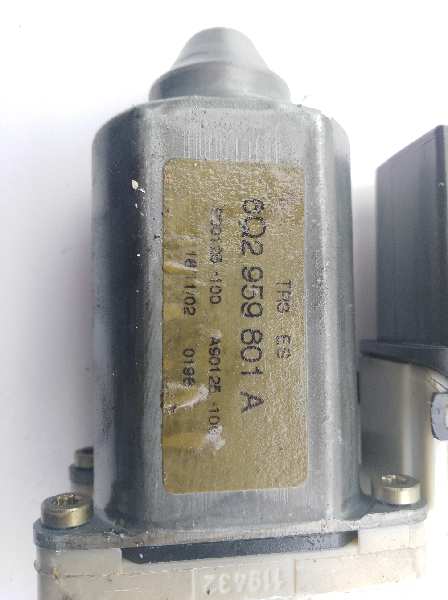 SEAT Cordoba 2 generation (1999-2009) Front Right Door Window Control Motor 6Q0959801A,6Q0959801A 19269868