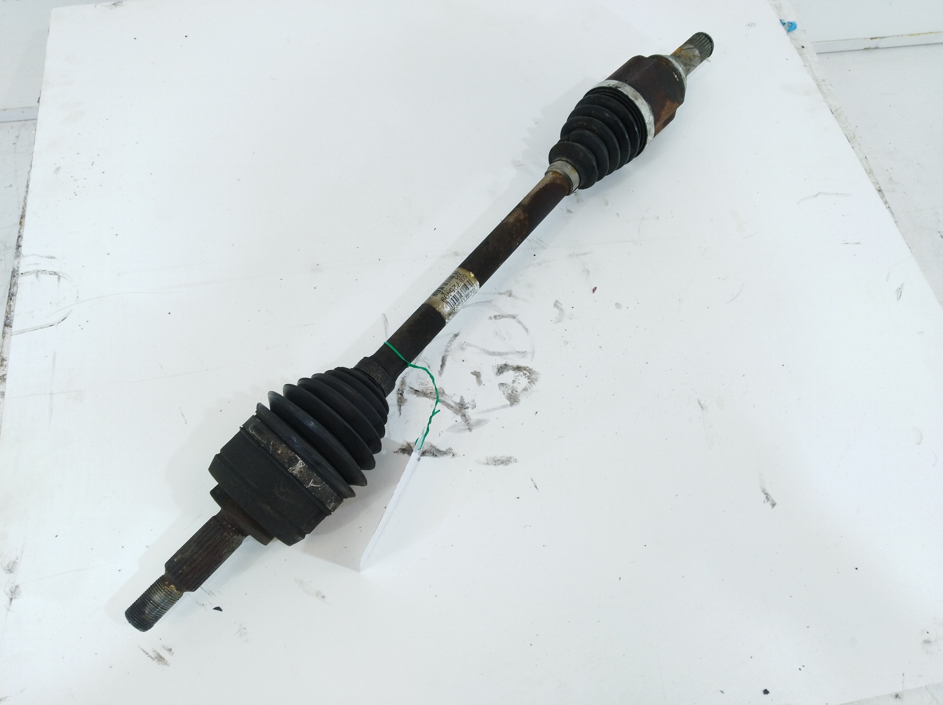 RENAULT Megane 3 generation (2008-2020) Front Left Driveshaft 8200725499,8200725499,8200725499 24667603