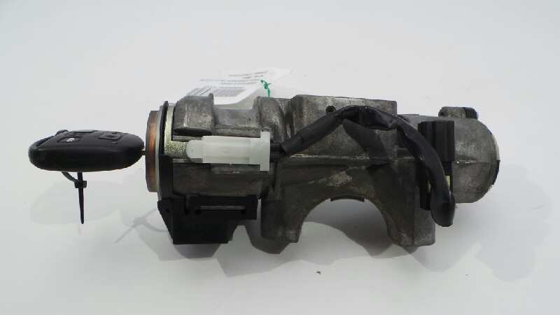 TOYOTA Avensis 2 generation (2002-2009) Other part 736661A 25288543