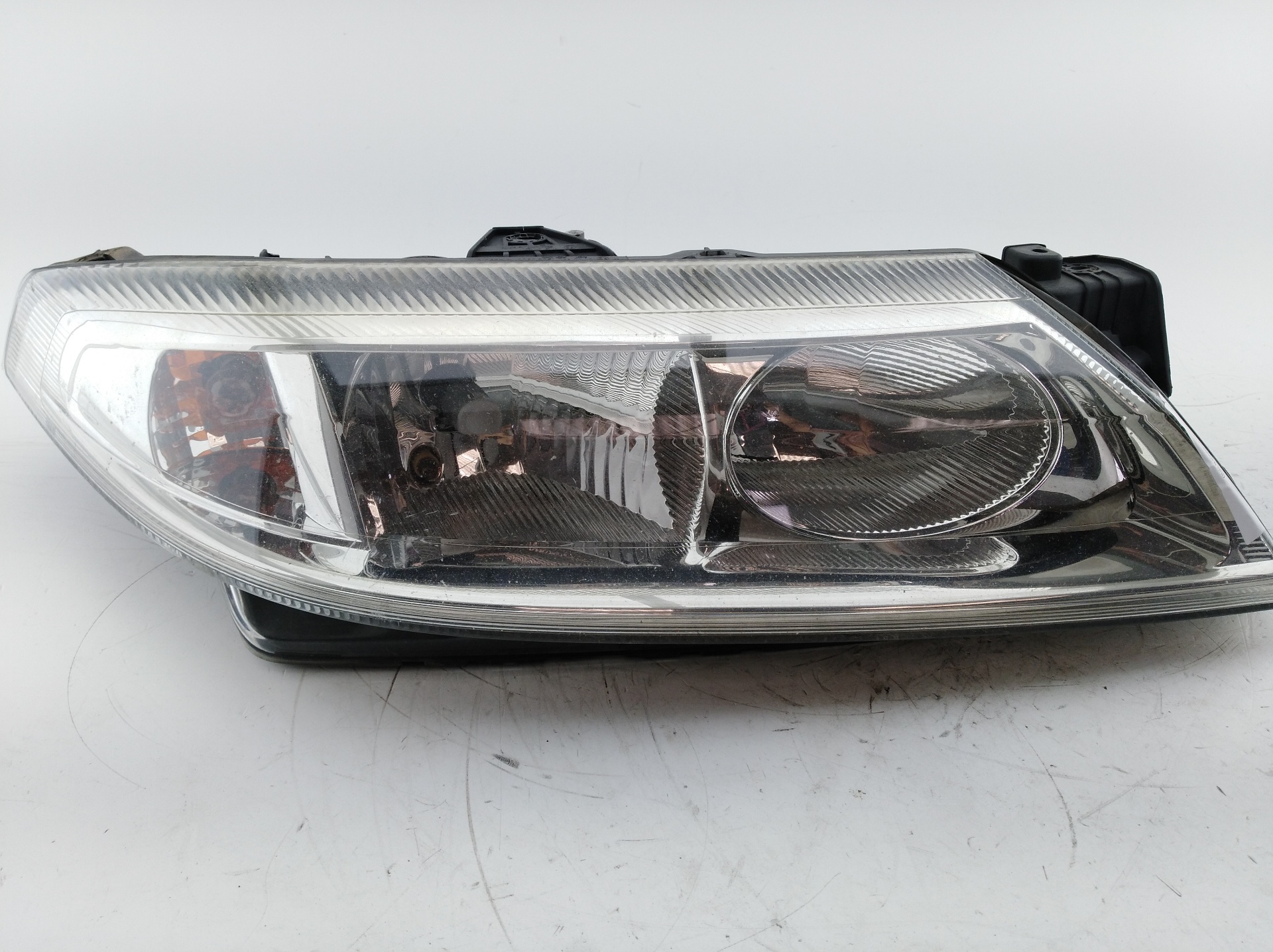 RENAULT Laguna 2 generation (2001-2007) Pravé predné svetlo 8200002847,8200002847,8200002847 24667597