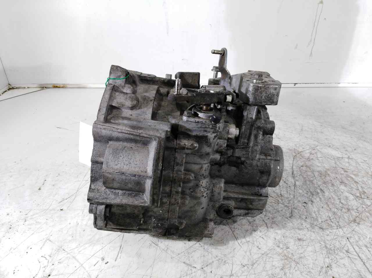 VOLKSWAGEN Golf 5 generation (2003-2009) Gearbox HDV, HDV, HDV 24512971