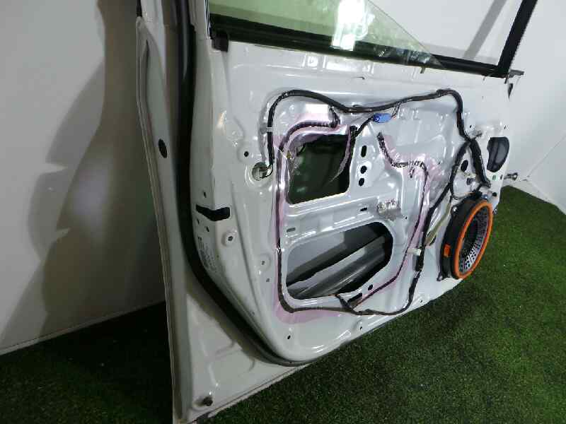 TOYOTA Prius 3 generation (XW30) (2009-2015) Front Left Door 19190821