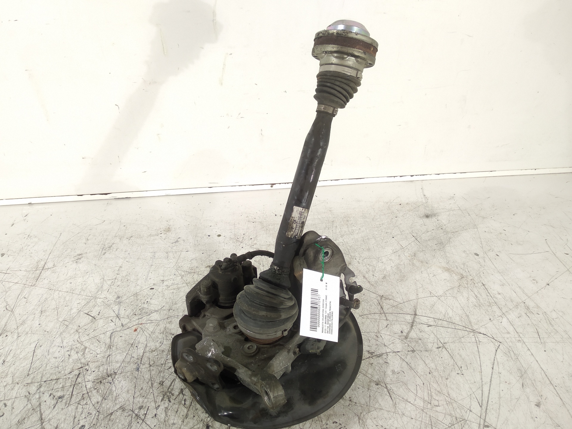 AUDI TT 8N (1998-2006) Front Right Wheel Hub 8J0407254D 25300438