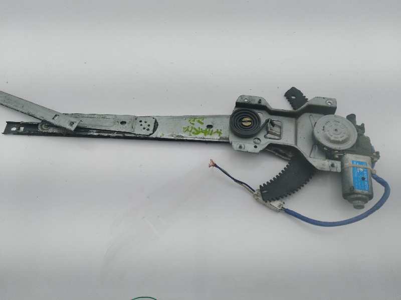 HYUNDAI Santa Fe SM (2000-2013) Front Right Door Window Regulator 9882017100, 9882017100 19278874