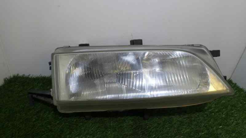 HONDA Accord 6 generation (1997-2002) Front Right Headlight 118242 18870101