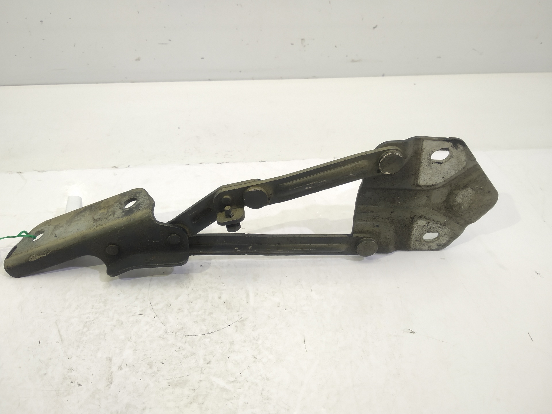 VOLKSWAGEN Touran 1 generation (2003-2015) Other part 1T0823301E 25305246