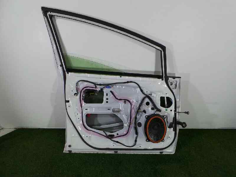 TOYOTA Prius 3 generation (XW30) (2009-2015) Front Left Door 19190821