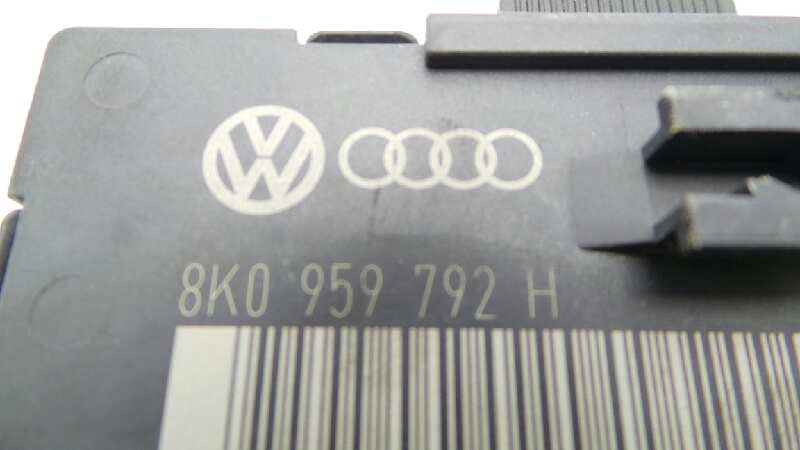 AUDI A4 B8/8K (2011-2016) Other Control Units 8K0959792H, 8K0959792H, 8K0959792H 24489165